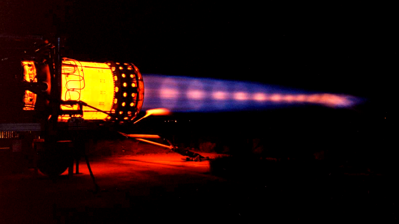 J58 afterburner Mach diamonds